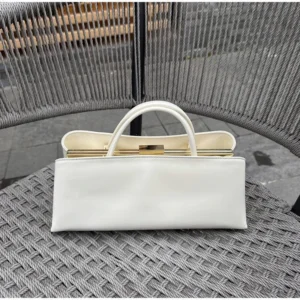 Witte Elise east-west tas frontaal vrijstaand
